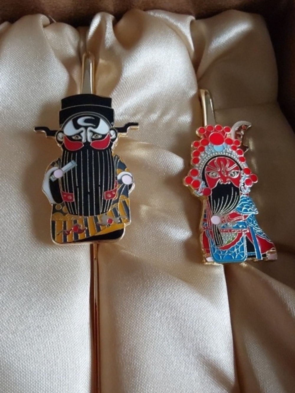 Peking Opera Mask Bookmark. Excellent Condition - Picture 4 of 10